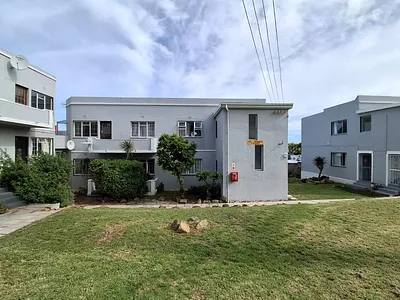 2 Bedroom Apartment To Rent in Cape Town - qt6x.webp