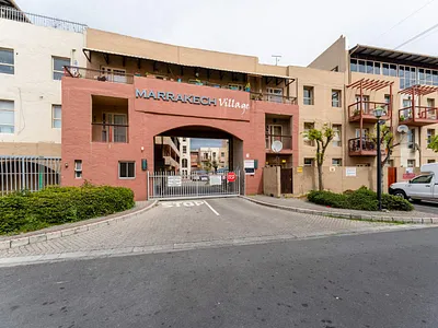 3 Bedroom Apartment For Sale in Cape Town - pUZr.webp