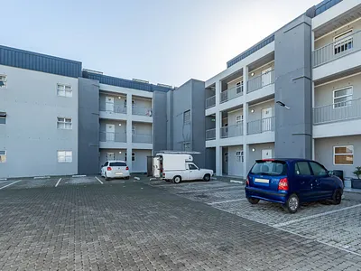 2 Bedroom Apartment To Rent in Cape Town - R8gO.webp