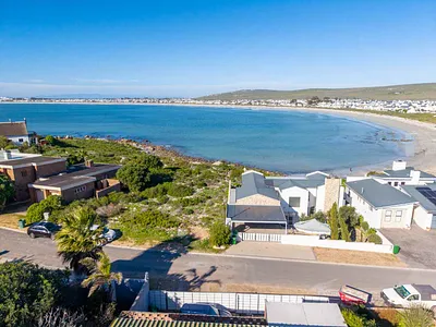 4 Bedroom House For Sale in St Helena Bay - gGKW.webp