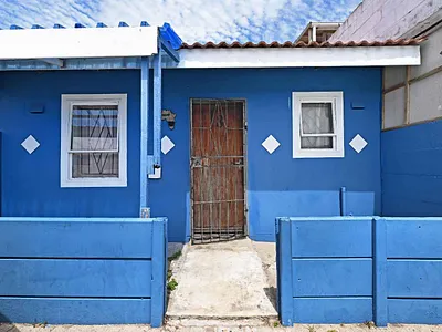 2 Bedroom House For Sale in Cape Town - 0pgD.webp