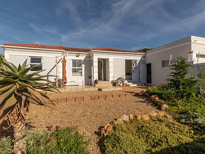 3 Bedroom House For Sale in Fish Hoek - 4vwP.webp