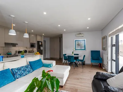 3 Bedroom Apartment For Sale in Cape Town - iv88.webp