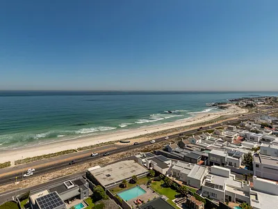 4 Bedroom Apartment For Sale in Blouberg - eCKK.webp