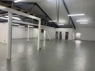 Industrial Property To Rent in Cape Town - r5ye.webp