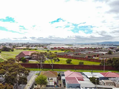 3 Bedroom House For Sale in Milnerton - 7mVU.webp