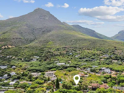 2 Bedroom House For Sale in Noordhoek - SFv4.webp