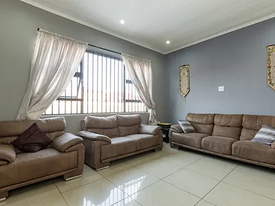 4 Bedroom House For Sale in Cape Town - AIfC.webp