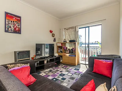 2 Bedroom Apartment For Sale in Cape Town - ejjl.webp