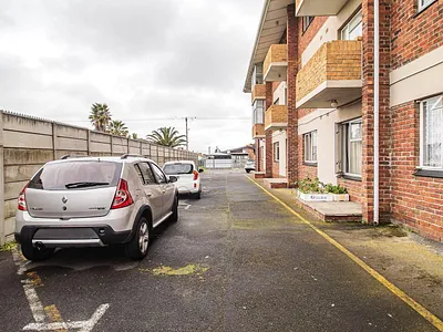 1 Bedroom Apartment For Sale in Goodwood - 9nEE.webp