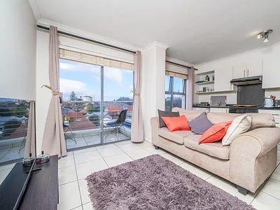 1 Bedroom Apartment For Sale in Cape Town - KtBj.webp