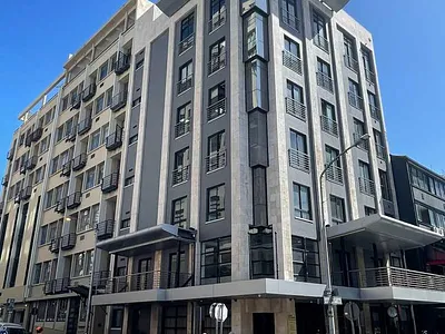 Commercial Property To Rent in Cape Town - img