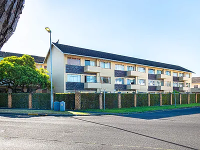 2 Bedroom Apartment For Sale in Cape Town - 8zra.webp