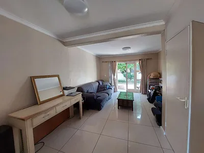 2 Bedroom Apartment To Rent in Cape Town - img