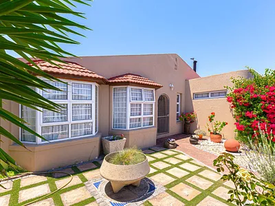 3 Bedroom House For Sale in Cape Town - i6Zc.webp