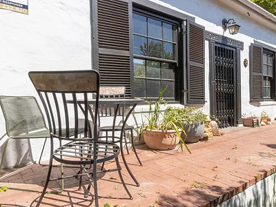 3 Bedroom House For Sale in Cape Town - M4Ve.webp