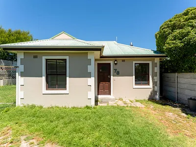 2 Bedroom House For Sale in Noordhoek - XY3Q.webp