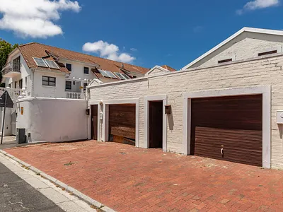 3 Bedroom House For Sale in Cape Town - img