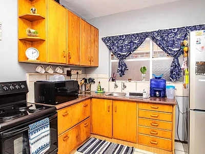 1 Bedroom Apartment To Rent in Goodwood - fria.webp