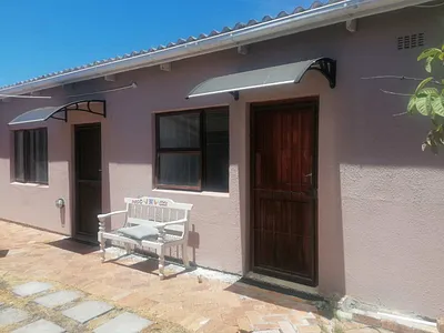 1 Bedroom Apartment To Rent in Fish Hoek - Zcqd.webp