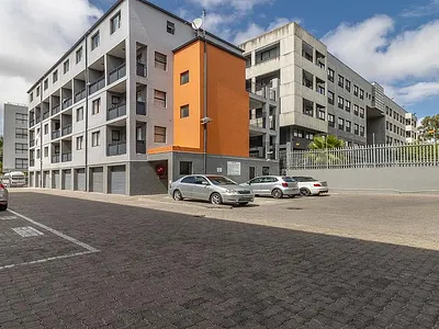 2 Bedroom Apartment For Sale in Bellville - W8hW.webp