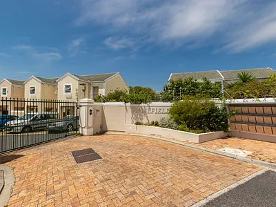 3 Bedroom House For Sale in Cape Town - xJSp.webp