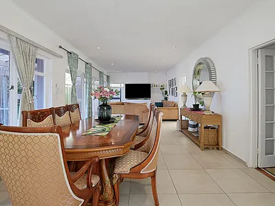 4 Bedroom House For Sale in Milnerton - 3CKc.webp