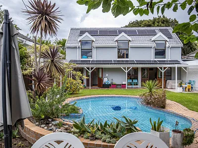 3 Bedroom House For Sale in Cape Town - sk3X.webp