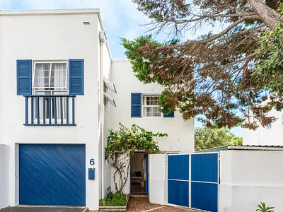 3 Bedroom House For Sale in Cape Town - img