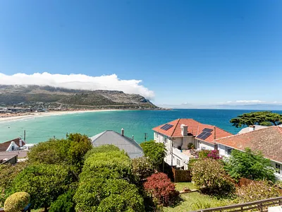 4 Bedroom House For Sale in Fish Hoek - gLdr.webp