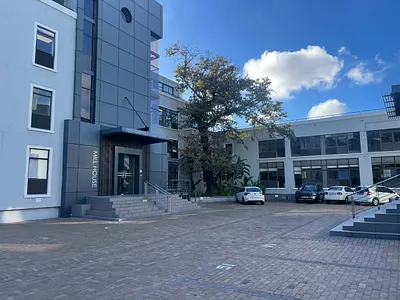 Commercial Property To Rent in Cape Town - BgGV.webp