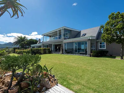 3 Bedroom House For Sale in Noordhoek - b14W.webp