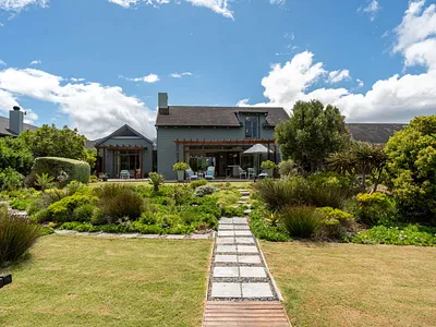 3 Bedroom House For Sale in Noordhoek - u9UZ.webp
