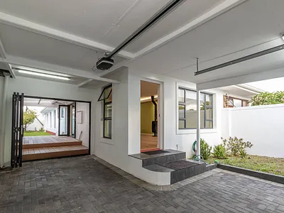 3 Bedroom House For Sale in Rylands, Cape Town - fr4q.webp