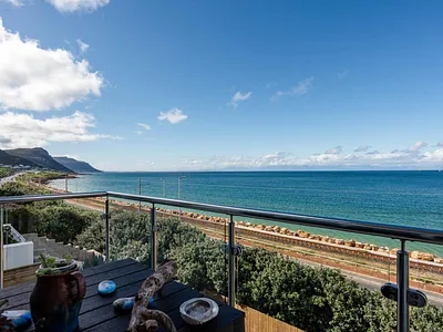 5 Bedroom House For Sale in Simons Town - XBLG.webp