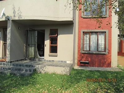 2 Bedroom Apartment For Sale in Midrand - y57y.webp