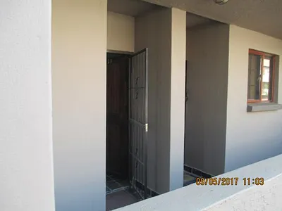 1 Bedroom Apartment For Sale in Midrand - Nzqv.webp