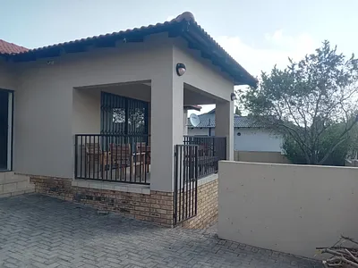 3 Bedroom House To Rent in Krugersdorp - img