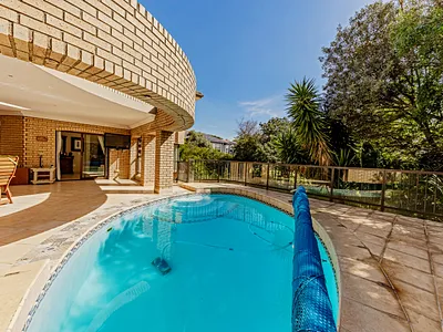 7 Bedroom Townhouse To Rent in Krugersdorp - HmjQ.webp