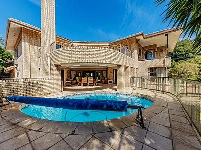 7 Bedroom Townhouse For Sale in Krugersdorp - kpNv.webp