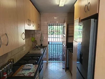2 Bedroom Apartment For Sale in Randfontein - BNpZ.webp