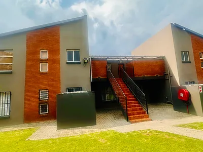 1 Bedroom Apartment To Rent in Roodepoort - img