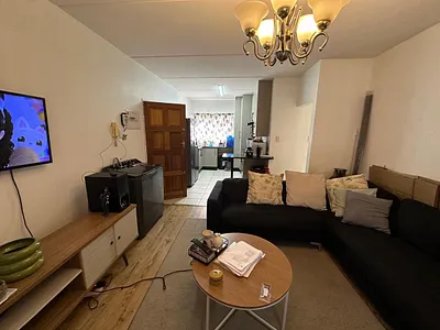 2 Bedroom Apartment To Rent in Roodepoort - WdFy.webp