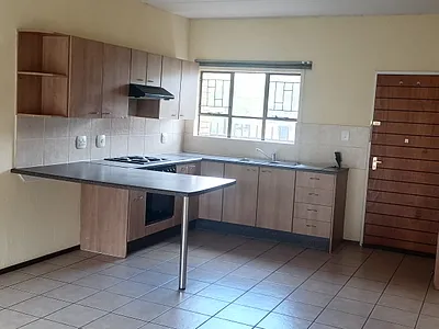 2 Bedroom Apartment To Rent in Krugersdorp - lA0X.webp