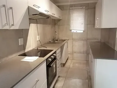 2 Bedroom Apartment To Rent in Roodepoort - img