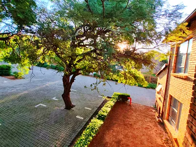 2 Bedroom Townhouse For Sale in Roodepoort - img