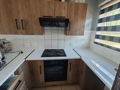 2 Bedroom Apartment For Sale in Roodepoort - BPhQ.webp