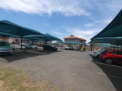 2 Bedroom Apartment To Rent in Roodepoort - img