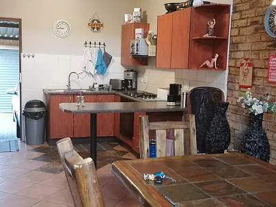2 Bedroom Townhouse To Rent in Roodepoort - img