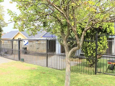 6 Bedroom House To Rent in Roodepoort - ghru.webp